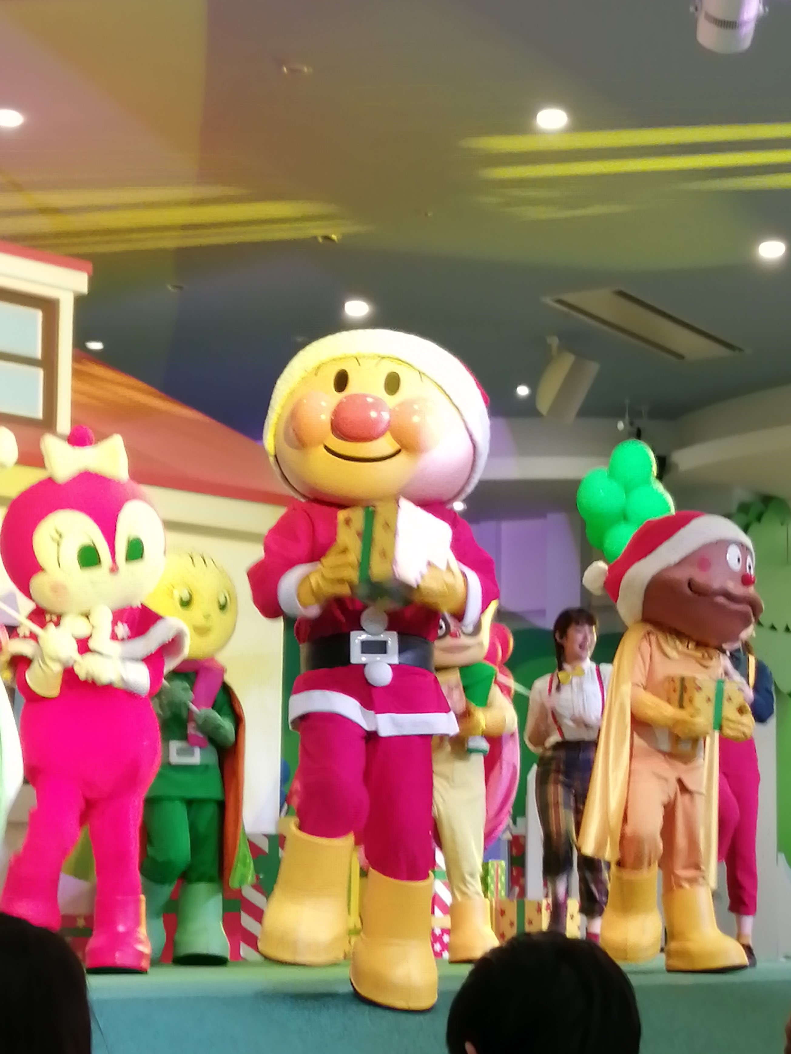 リニューアル後 アンパンマンミュージアム横浜に平日の午後から行ってみる!2歳児は楽しめるのか
